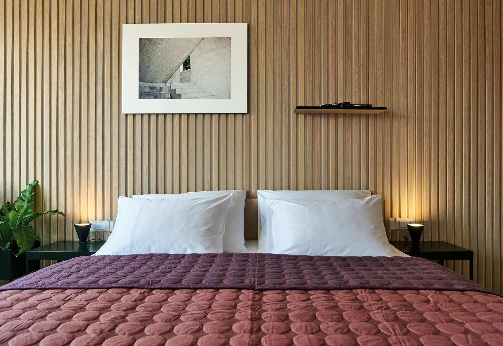 Up There Design Rooms Split Buitenkant foto
