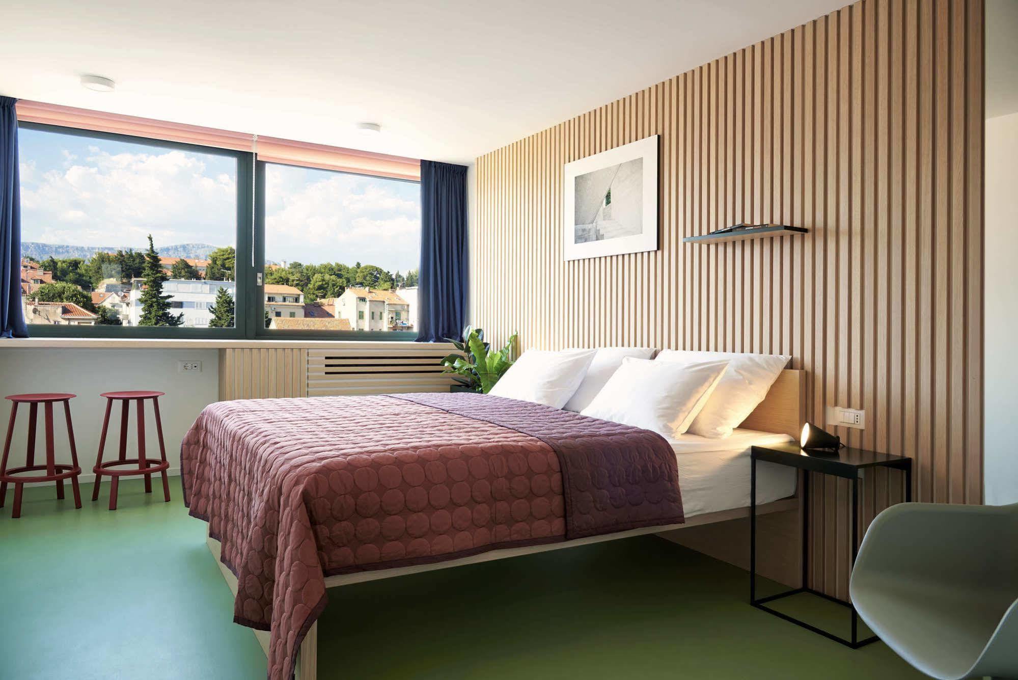 Up There Design Rooms Split Buitenkant foto
